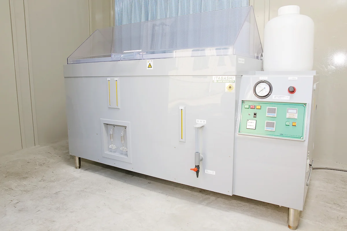 塩水噴霧金属腐食試験機